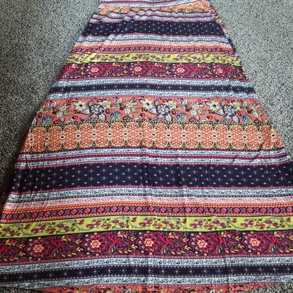 Skirt - Picture 2 of 2